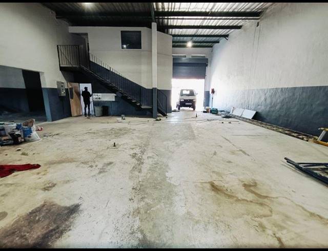 INDUSTRIAL PROPERTY TO RENT IN STRYDOM PARK